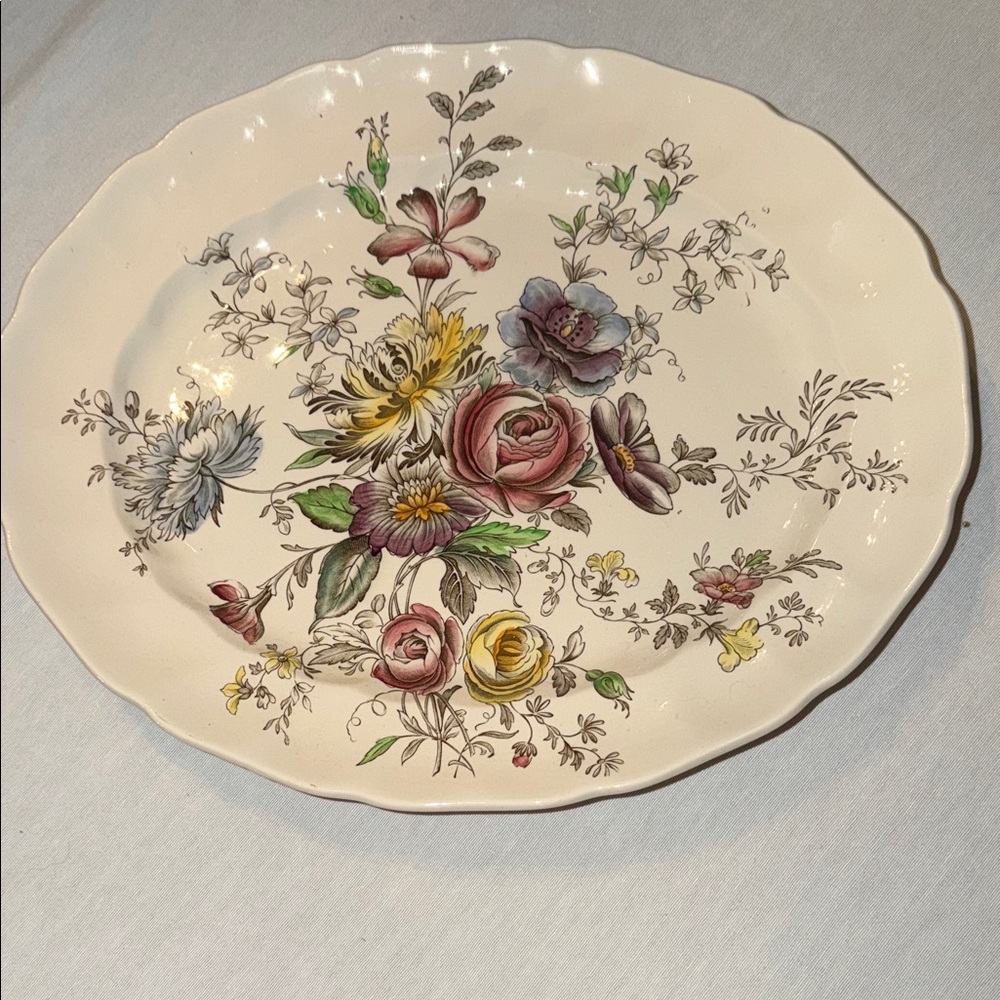 Johnson Brothers, Sheraton pattern 14” Multicolor Floral platter